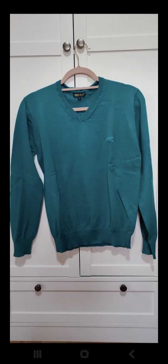 Camisola de marca verde