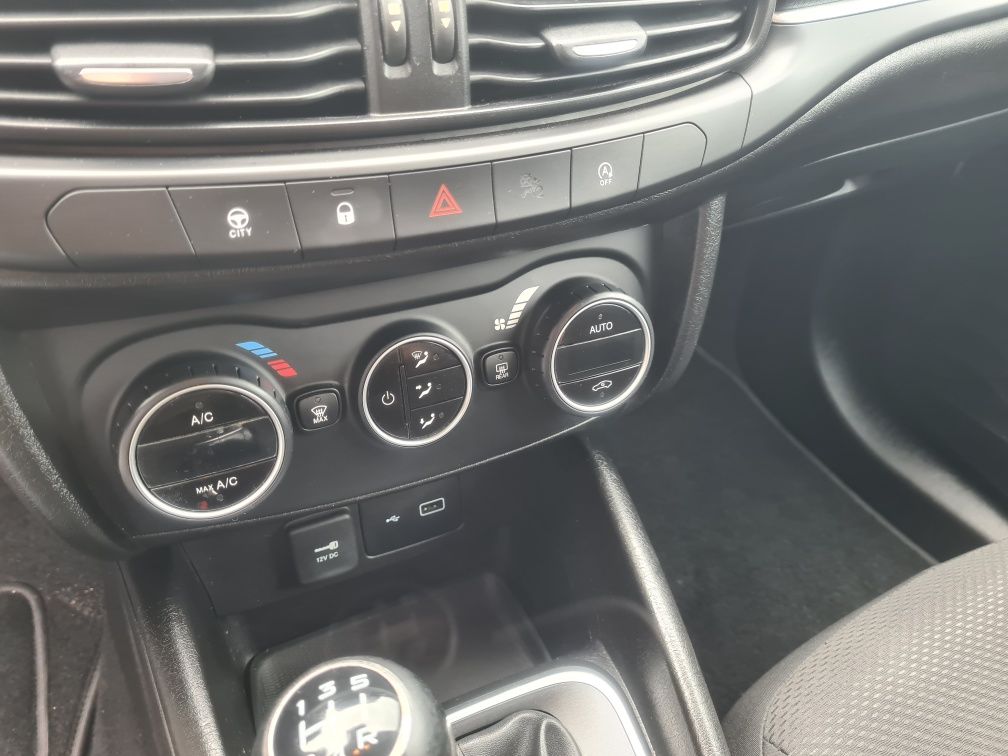 Fiat Tipo / 1,3 diesel / Full Opcja / Niski Przebieg / Zadbane /