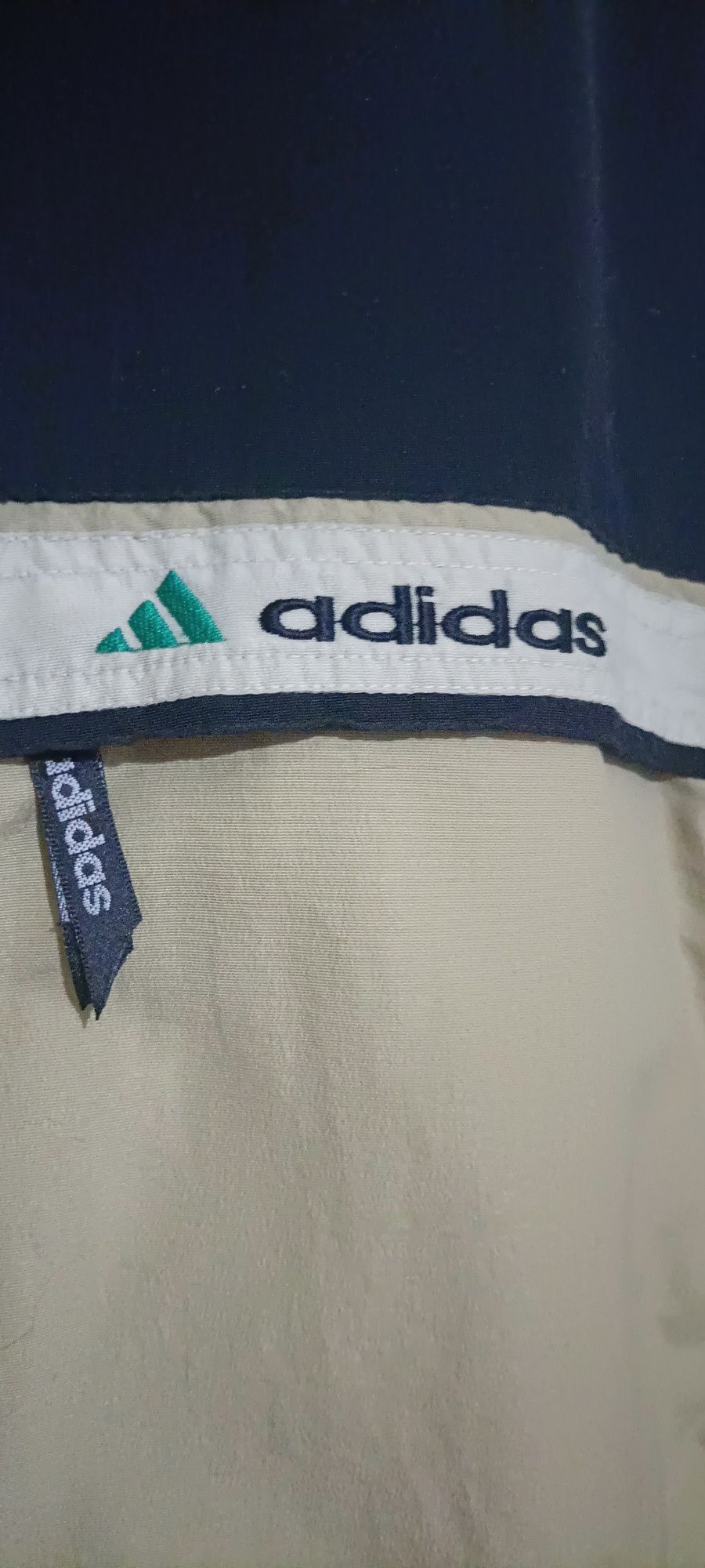 Kispo marca adidas