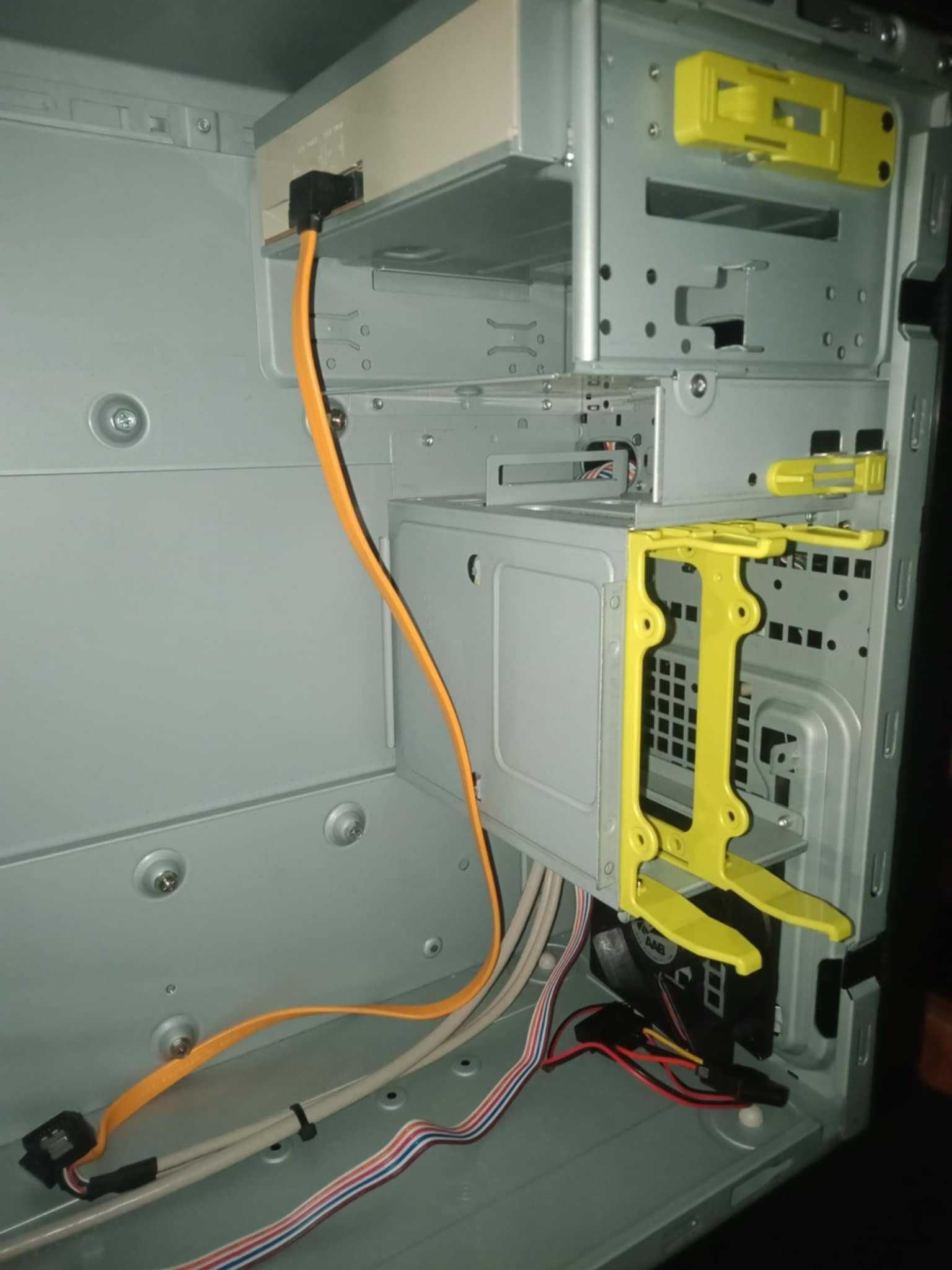 Obudowa komputerowa Hyrican mATX,ITX USB 3.0, 2szt. wentylator, DVD-RW