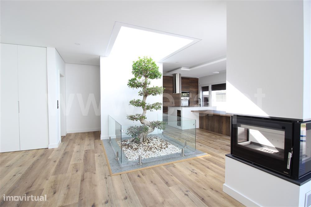 Moradia Isolada 3 quartos, Venda