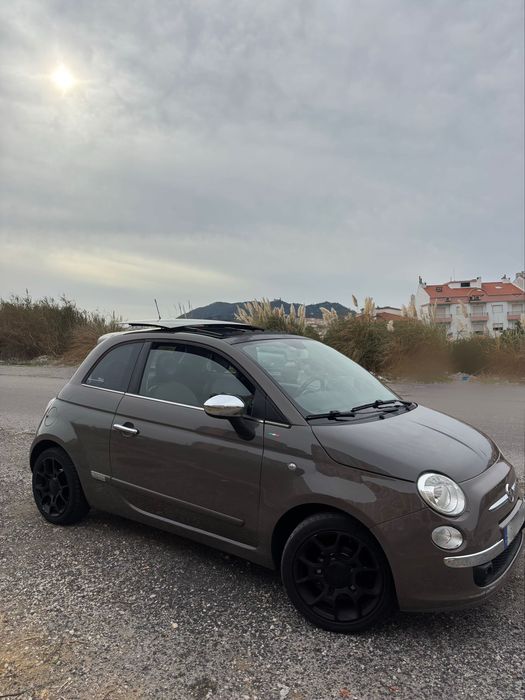Fiat 500 com teto panorâmico