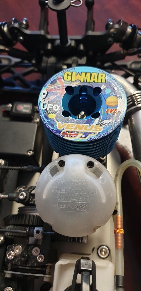 Xray gtx8  carro completamente novo.