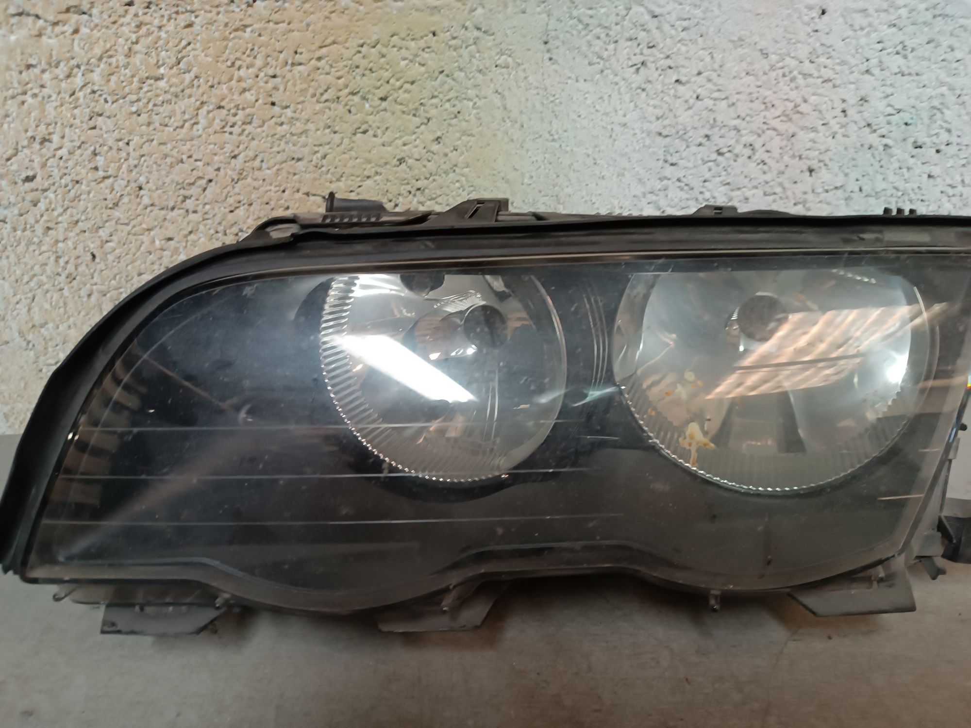 Vendo farol esquerdo do BMW 3 E46 ano 1998