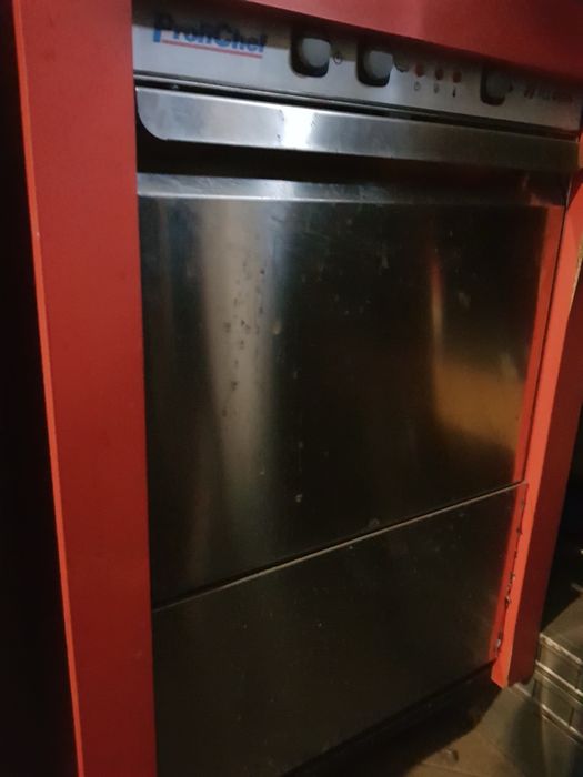 Zmywarka wyparzarka gastronomiczna