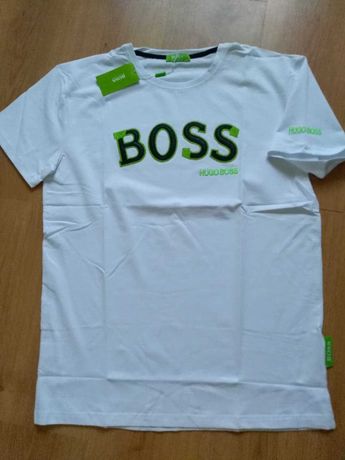 Koszulka z wyszytą aplikacją i napisem HUGO BOSS XXL szer. 56cm