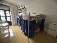 Quarto Compartilhado na Trindade, Porto.
