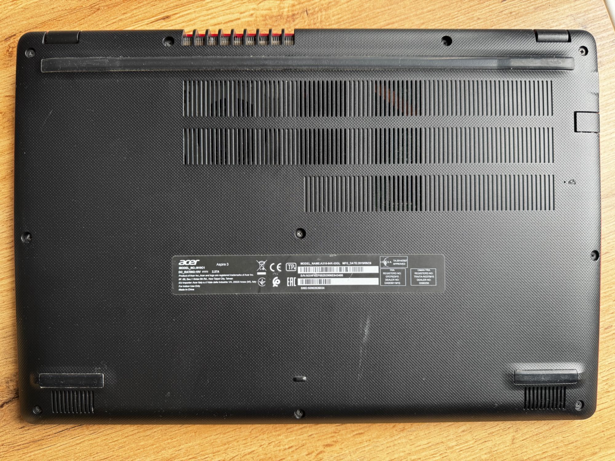 Laptop ACER Aspire 3 N19C1 czerwony, i3, 8G RAM, 240G SSD