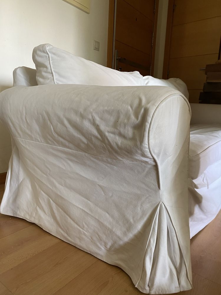 Sofá dois lugares EKTORP IKEA