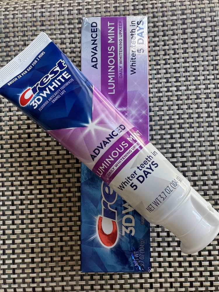 Зубная паста Crest 3D White Advanced Luminous Mint 104 гр