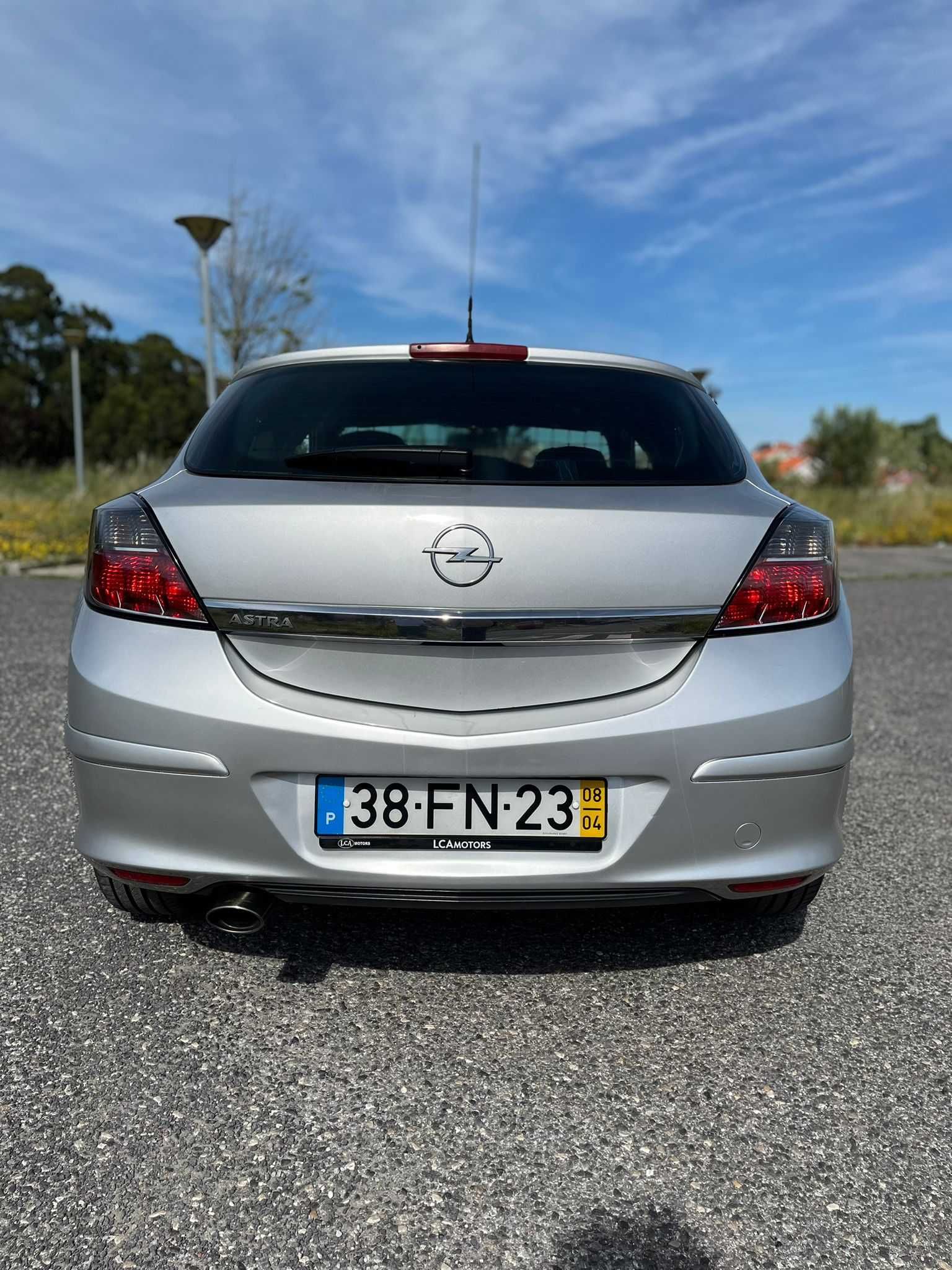 Opel Astra GTC 1.7 125CV Sport - Excelente estado mecânico