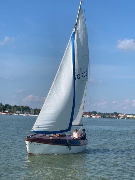 Sprzedam łódkę jacht mak 707 machoń piekna