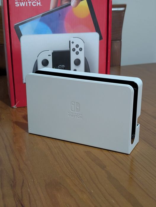 Nintendo Switch OLED - Excelente Estado