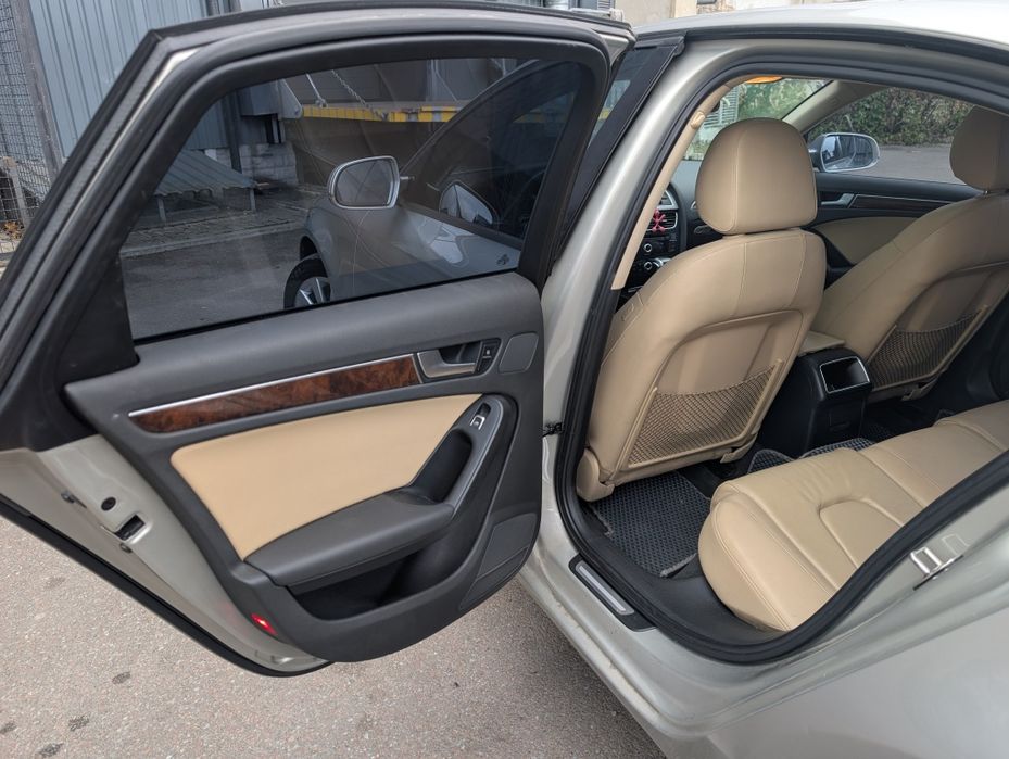 Audi A4 2.0tfsi 2013