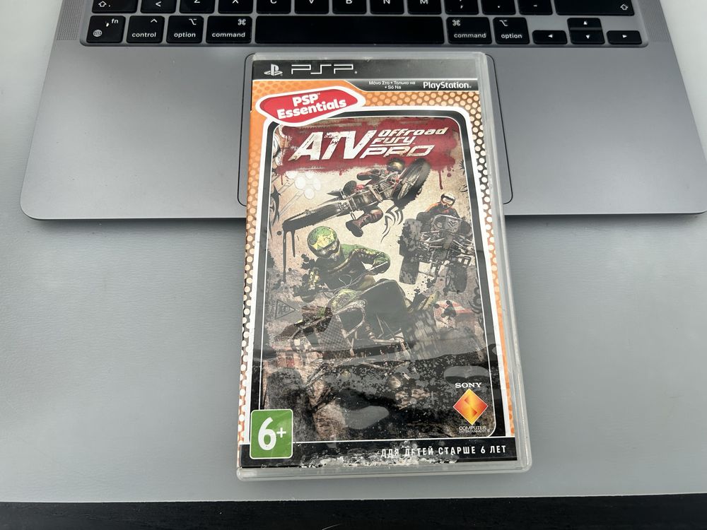 Jogos PSP - Jak and Daxter, Pro Evolution Soccer, etc - Ler descrição