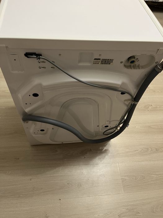 Пралка Whirlpool aws61212 на запчастини