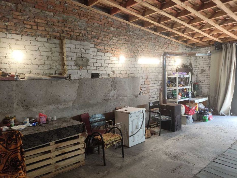 Продається гараж у м. Вишгород, ГК "Ветеран" з земельною ділянкою