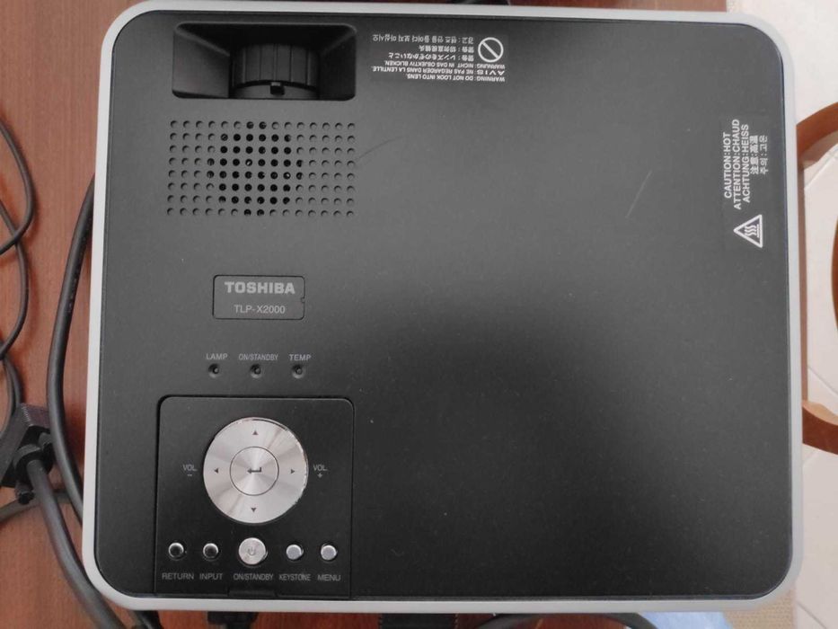 Toshiba TLP X2000