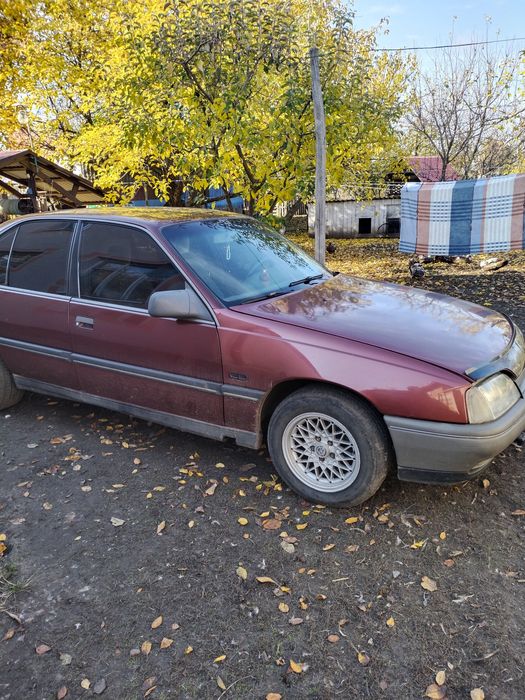 Авто Опель омега а