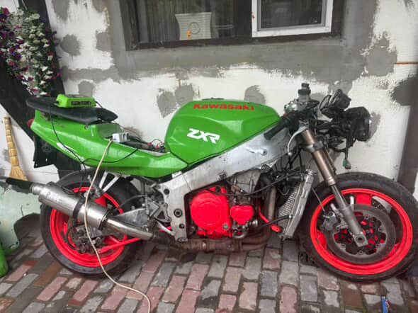 Kawasaki zxr 750L