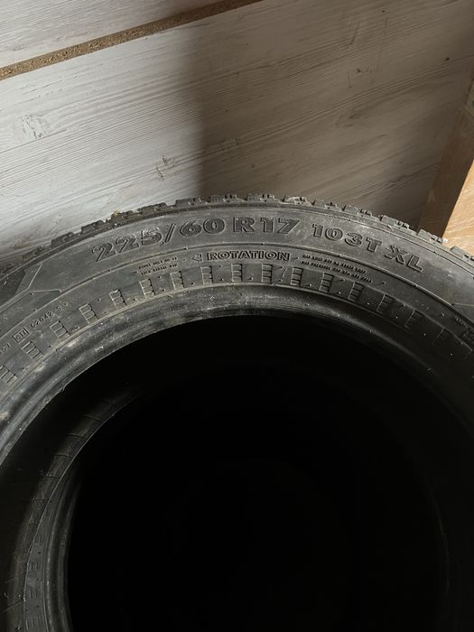 Продам резину Nokian 225/60/R17 (зима)