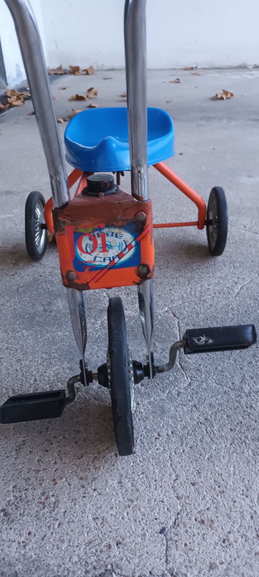 Triciclo de criança,  anos 80.