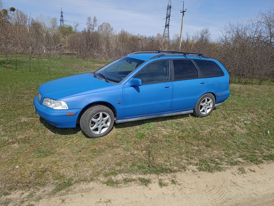 Volvo V40 2.0 газ/бензин