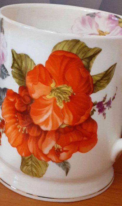 Чашка. Костяной фарфор.