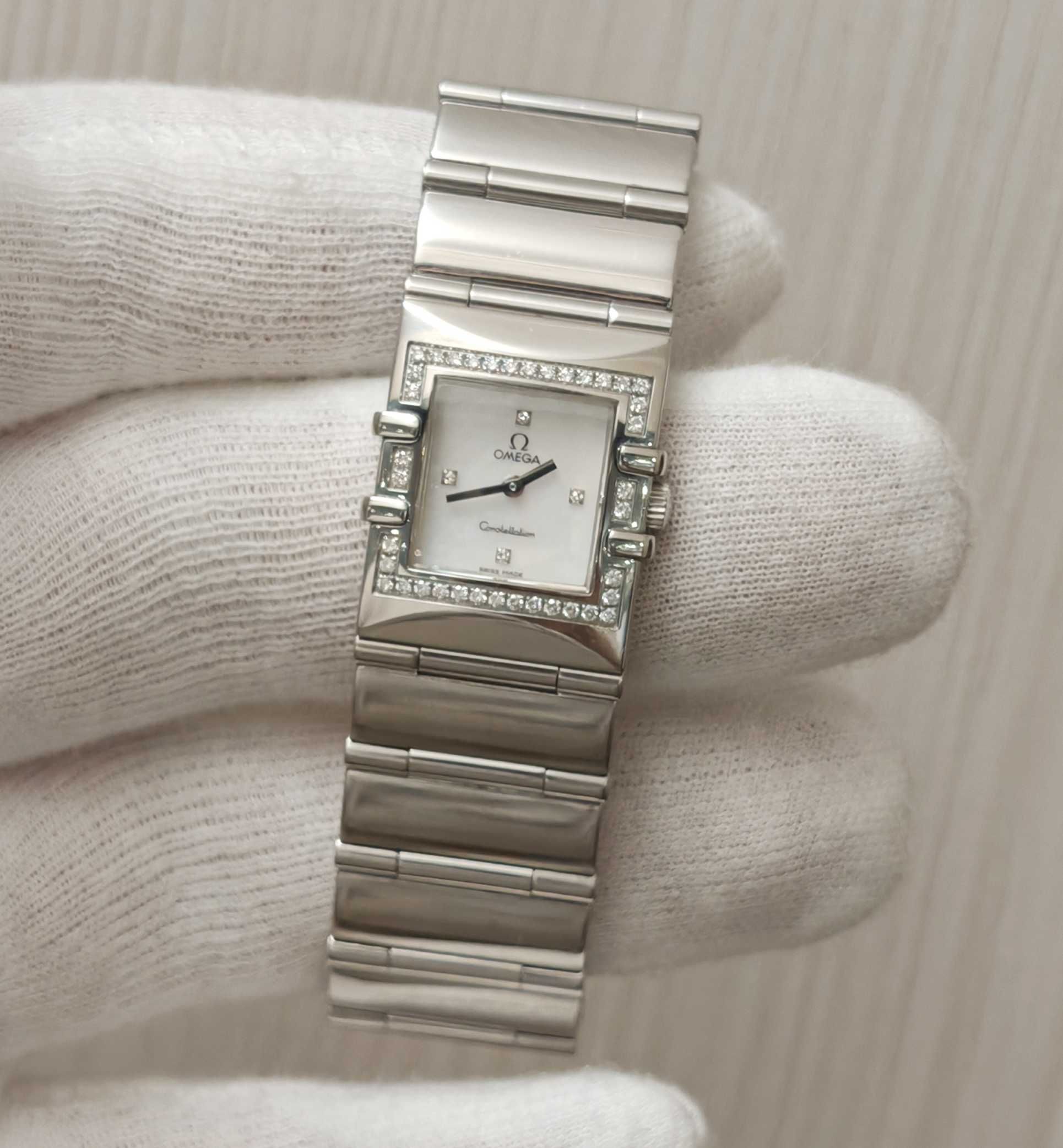 Жіночий годинник Omega Constellation Quadra 1528.76.00 Diamonds