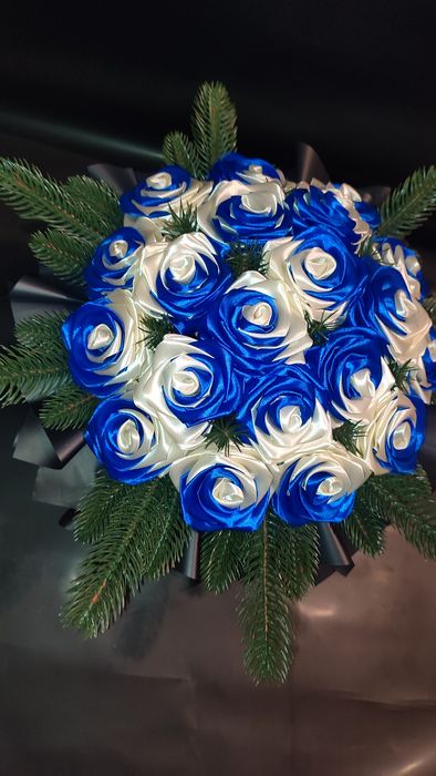 Букети з атласної стрічки, поминальні, цвинтар, новорічні