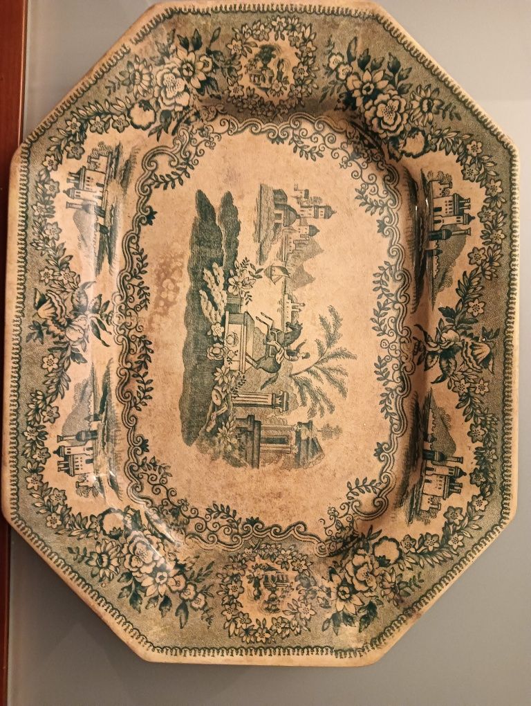 Travessa	Porcelana Antiga e Rara  - Estátua	GILMAN & C.ta  SACAVÉM*