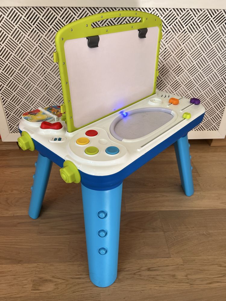Розвиваючий ігровий музцентр столик Baby Einstein Curiosity Table