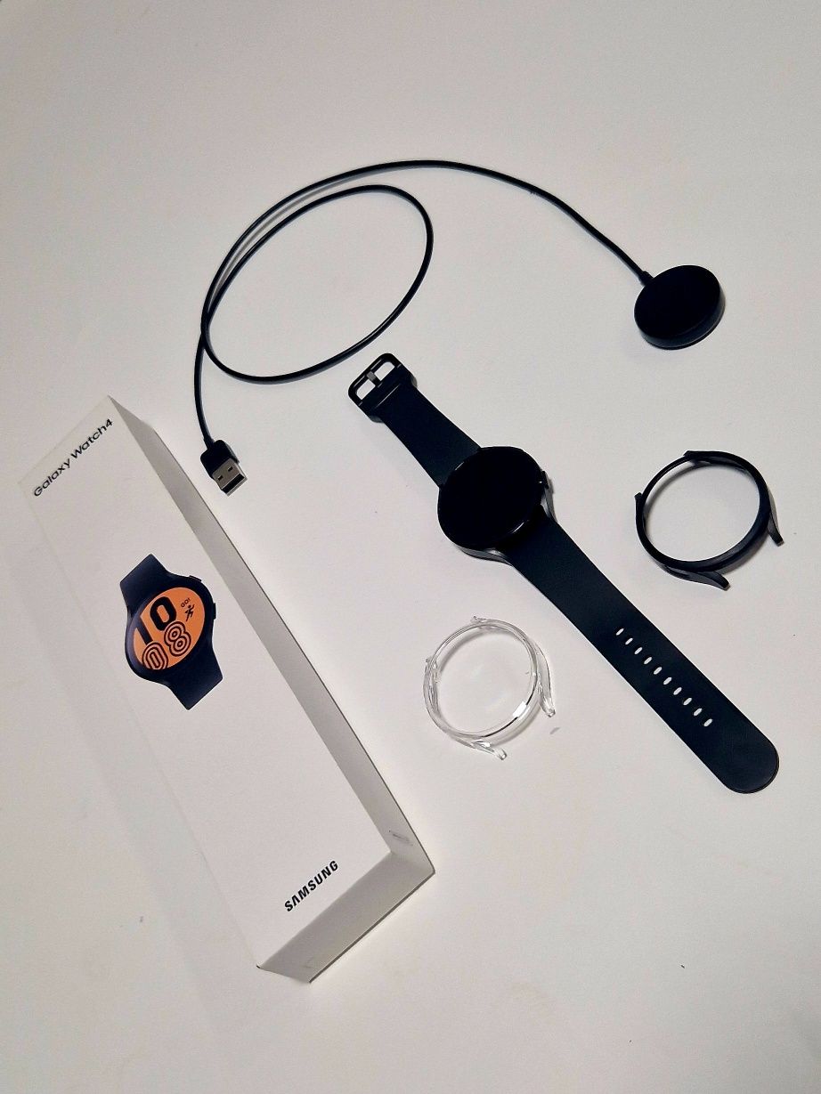 Samsung Galaxy watch 4. 44mm