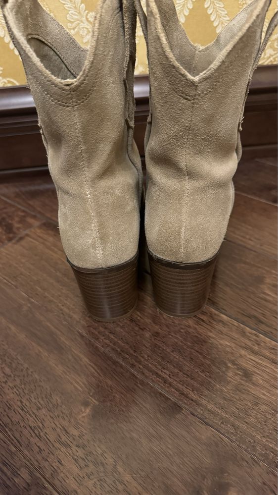 Ковбойки Zara