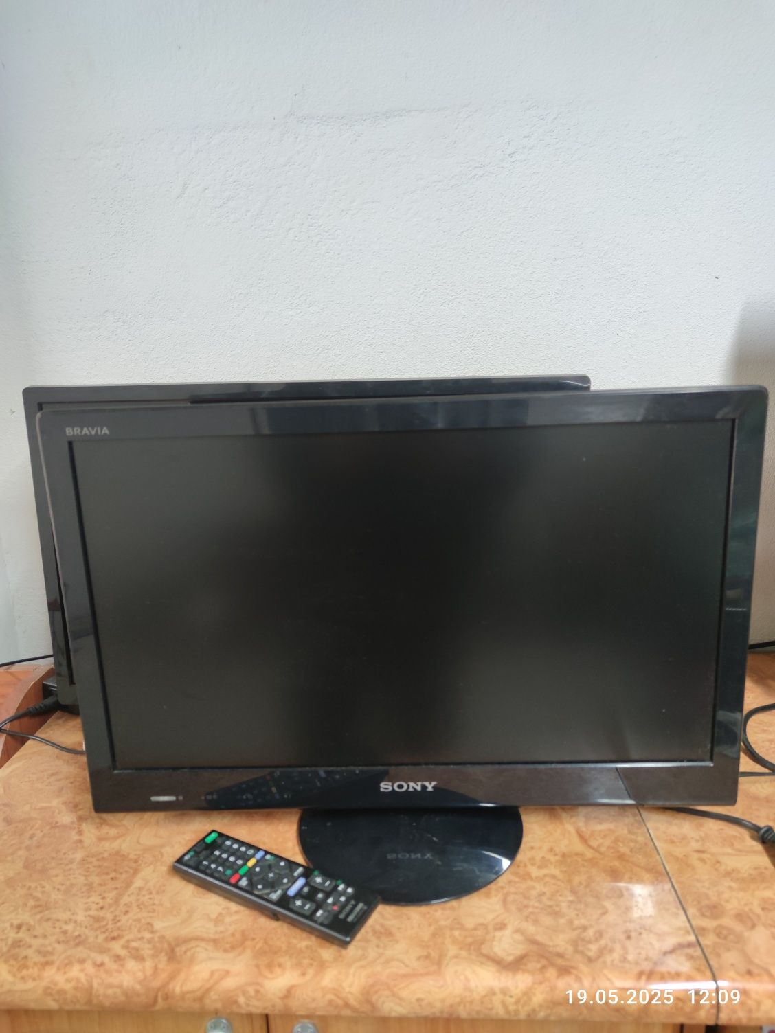 Продам SONY 22 на кухню