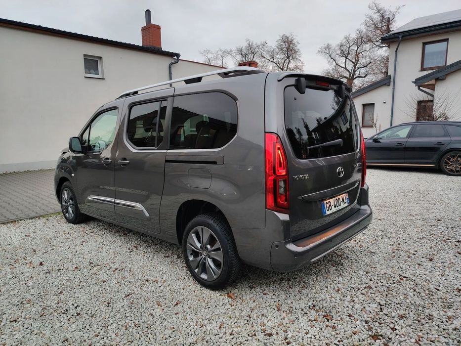 Toyota Proace City Verso Long automat*7-osobowy*Navigacja*6xPDC*kamera*alu17