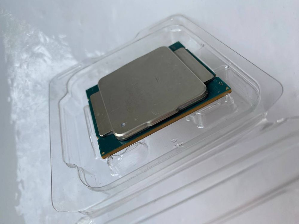 Intel Xeon E5 2670 v3 processor