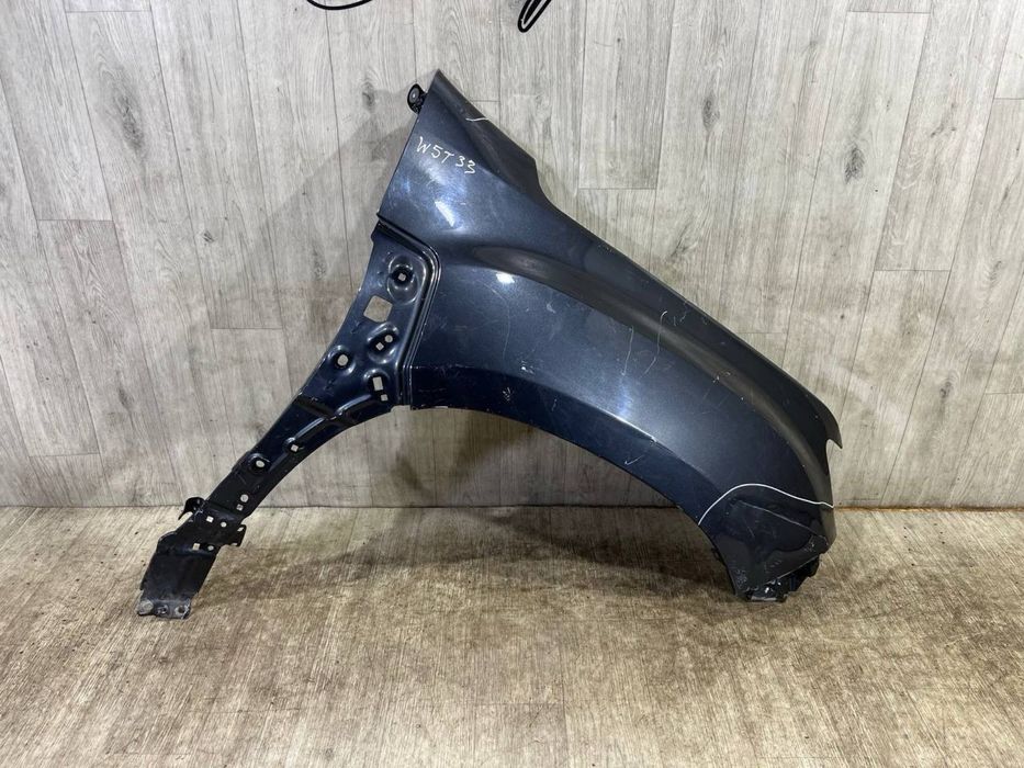 Крыло переднее правое Renault Duster ( 2017 - 2024 г. ) 631006076R
