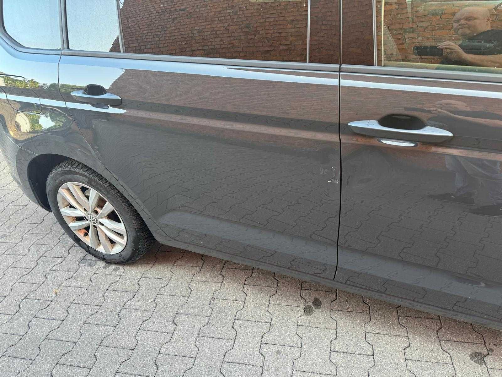 VW Touran 5 osób, hak