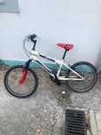 Bicicleta juvenil para peças