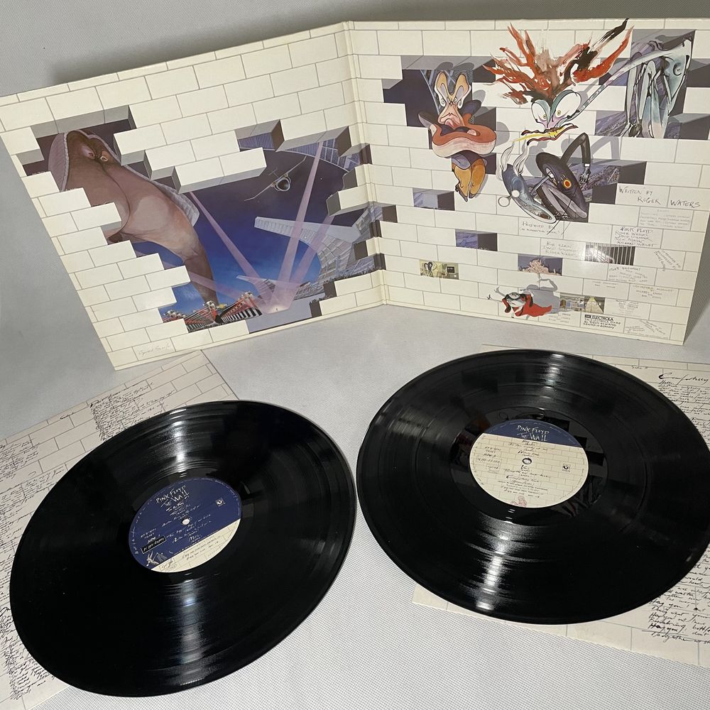 Pink Floyd – The Wall