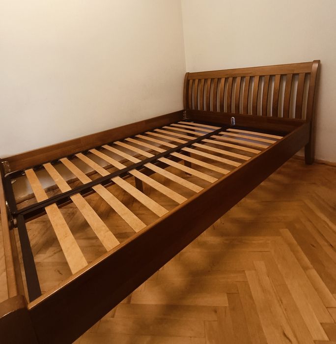 Ліжко дерев'яне двоспальне