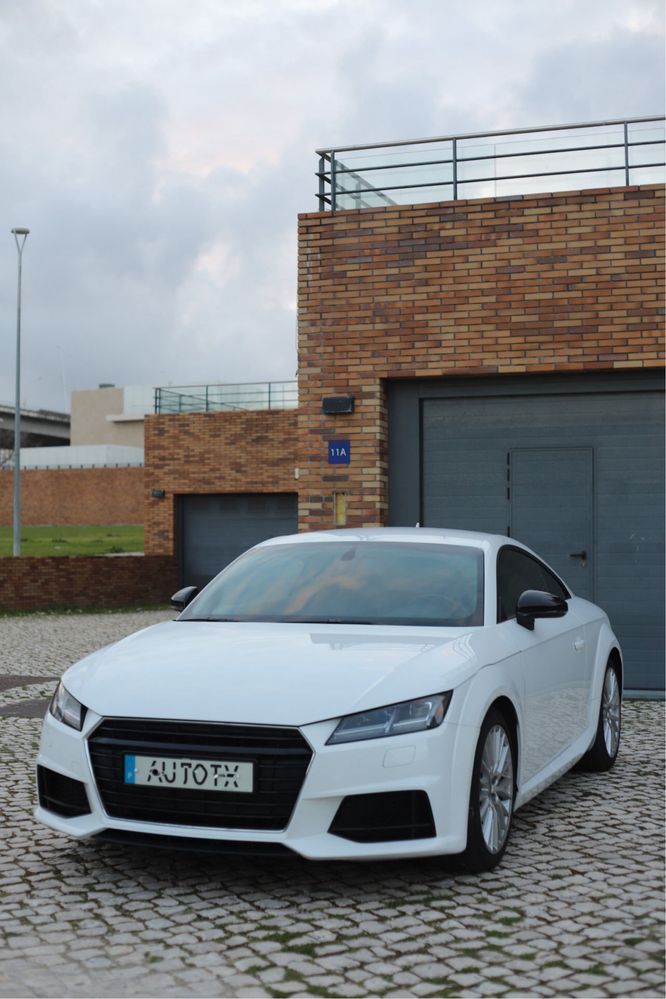 Audi TT (8S) Coupe 1.8 TFSI 180CV S tronic