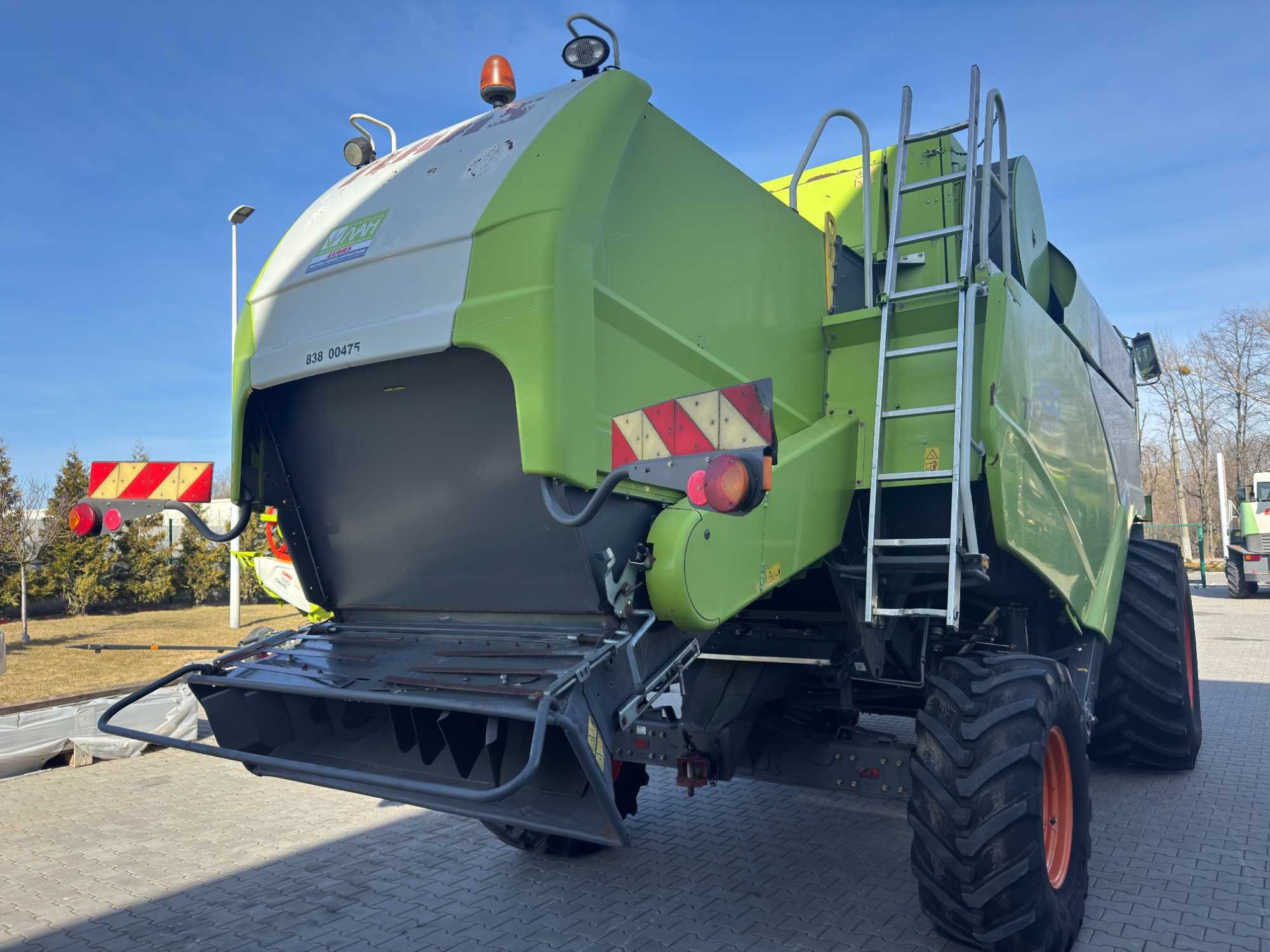 Зернозбиральний комбайн CLAAS TUCANO 430 з жниваркою CLAAS C660