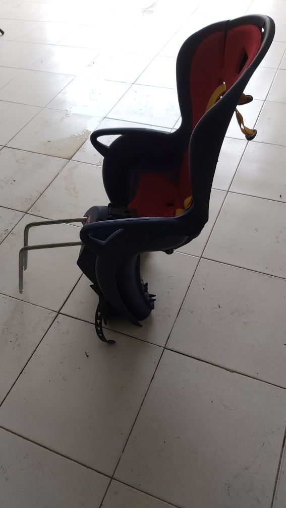 Apoio de crianças para bicicleta