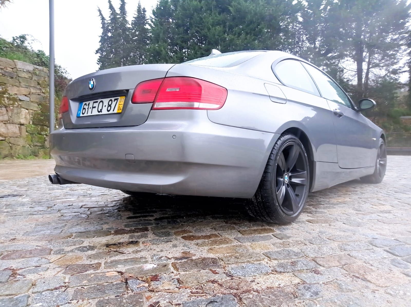 BMW 330d coupé caixa automática