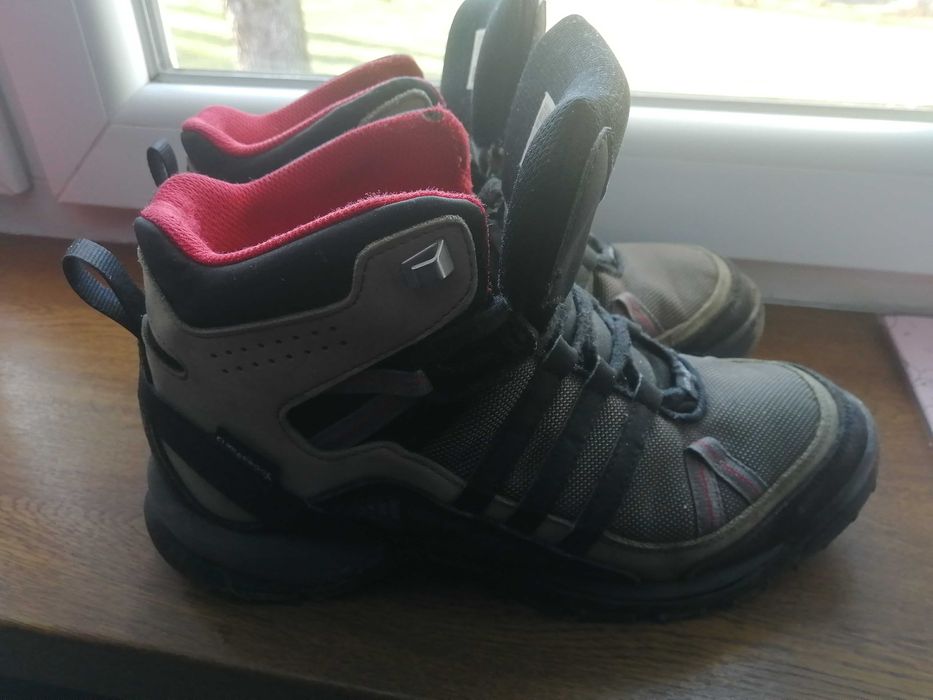 Buty Adidas zimowe-Tanio