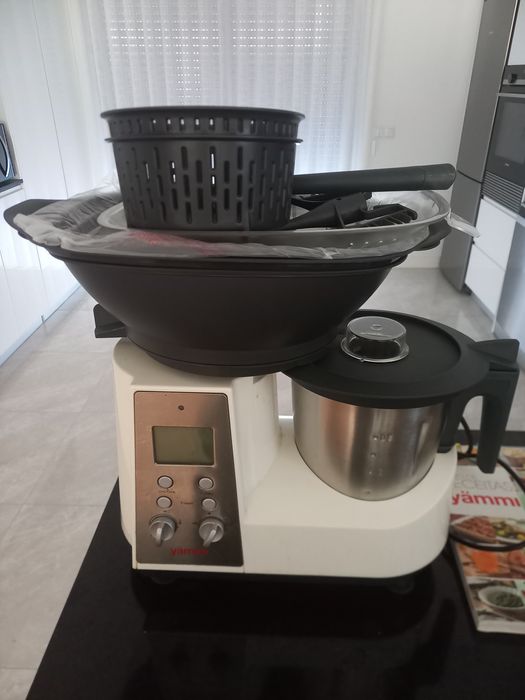 Yammi com todos acessórios