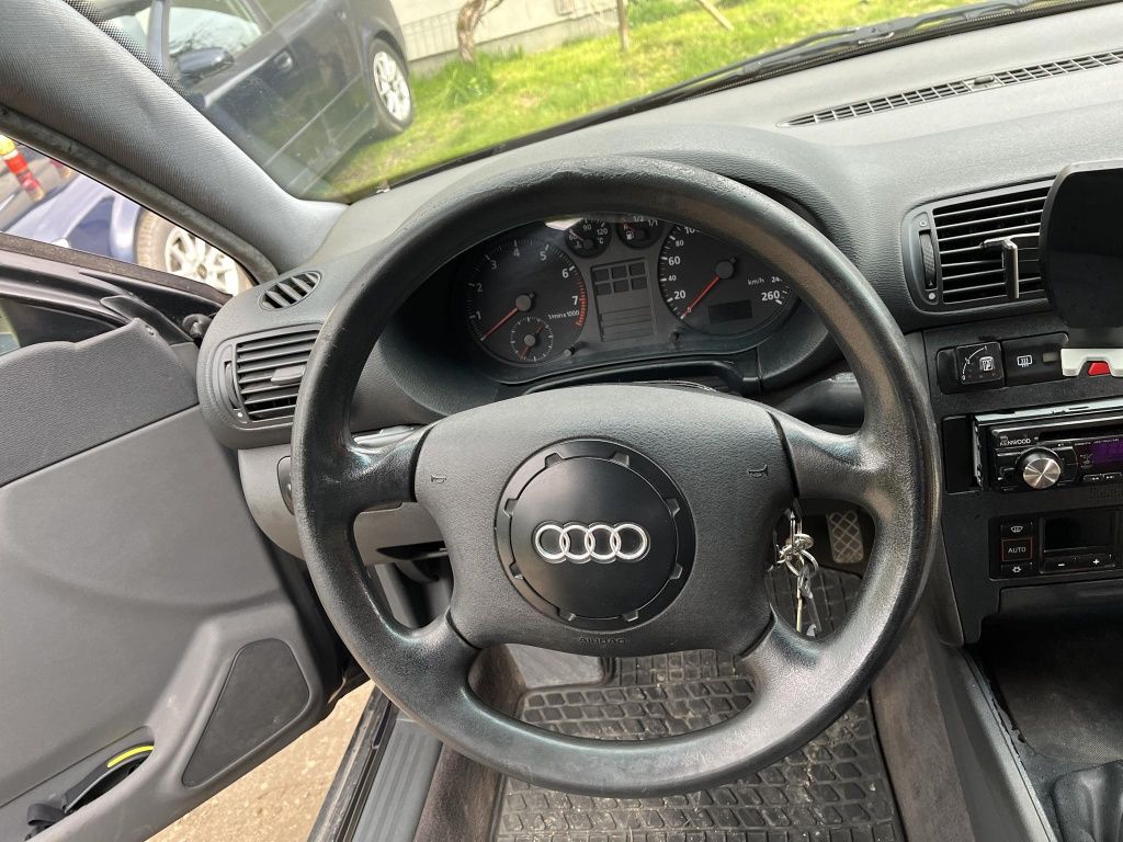 Audi a3 8l 1.8+gaz MOCNO DOINWESTOWANA