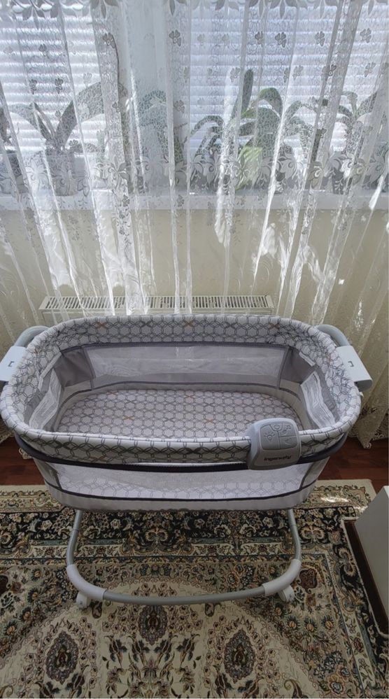 Ліжечко-люлька для новонароджених)